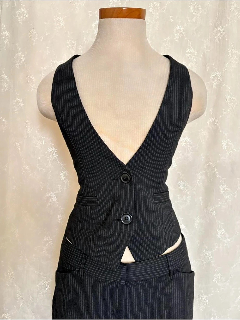Express Design Studio Black Pinstripe Pantsuit Size 4